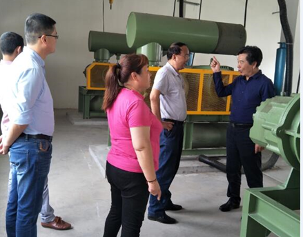 省审计厅驻渭“双审”组一行到水情形公司大荔经开区污水处理厂检查建设项目 省审计厅驻渭“双审”组一行到水情形公司大荔经开区污水处理厂检查建设项目