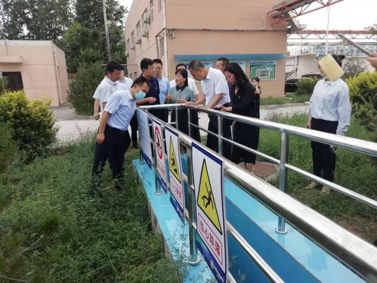 渭南市委副书记郑维国一行到水情形公司大荔经开区污水处理厂调研 渭南市委副书记郑维国一行到水情形公司大荔经开区污水处理厂调研