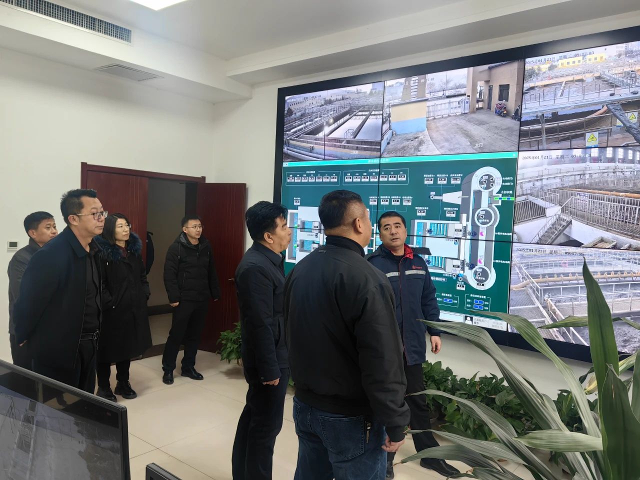 严冬送暖 情满新春|陕西神木城投生态情形有限公司慰问水情形公司神木市污水处理厂职工 严冬送暖 情满新春|陕西神木城投生态情形有限公司慰问水情形公司神木市污水处理厂职工