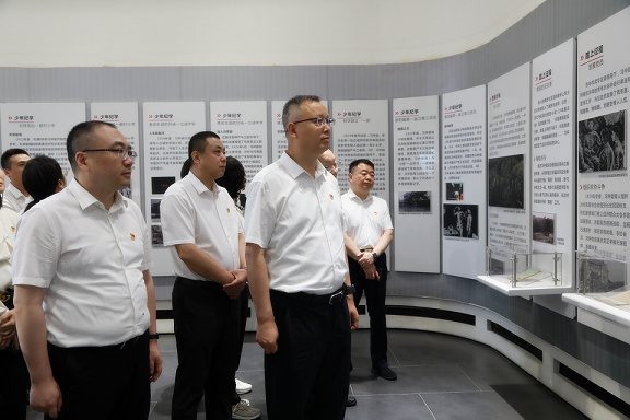 abpayǮŵίиݿչ״㼣 кɫ ѧ